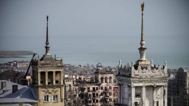 Міська рада окупованого Маріуполя повідомляє про вибухи в місті