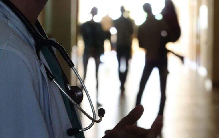 Чому розвивається бронхіальна астма та який догляд потрібен: пояснення МОЗ