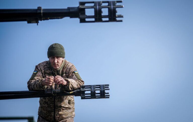 На фронті вже відбулося понад півсотні боєзіткнень: окупанти скидають багато авіабомб