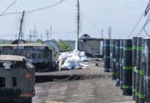 У Камʼянському триває ремонт покрівель в багатоповерхових житлових будинках