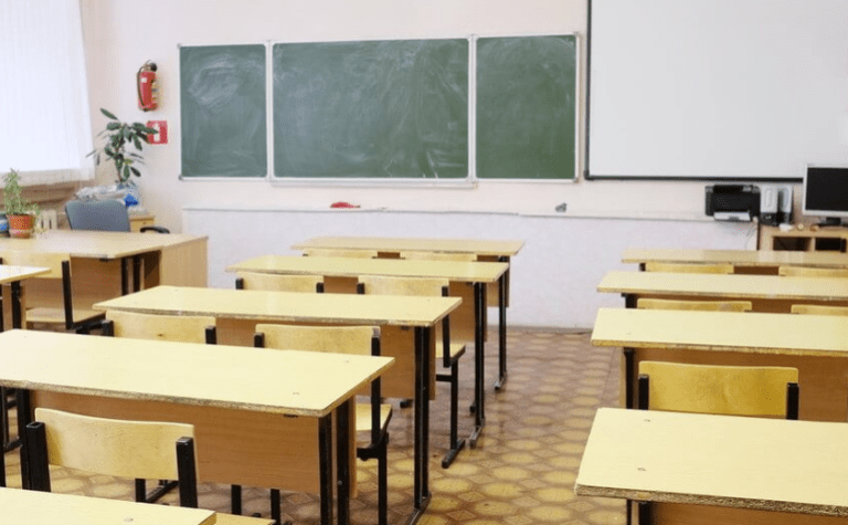 Чи можуть школярі Дніпра користуватися пільгами на проїзд під час канікул