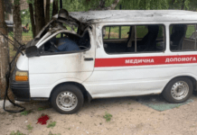 Ворог поцілив дроном-камікадзе по «швидкій» у Нікополі: внаслідок атак вже двоє загиблих