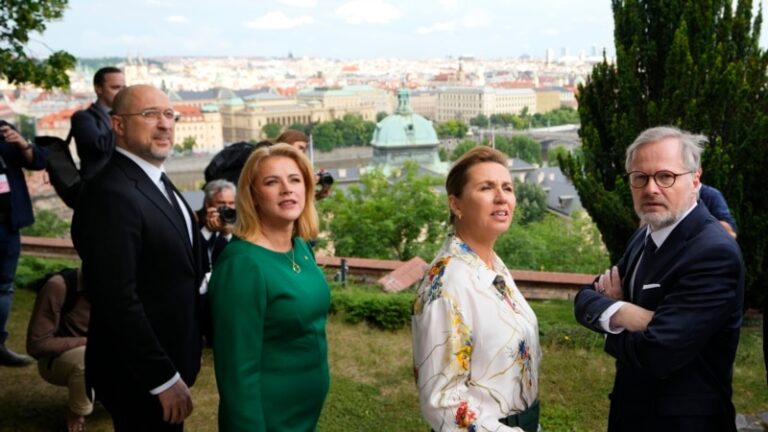 Прем’єр-міністерка Данії вважає, що Європа має надати Україні більше систем Patriot