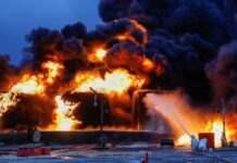 У Варшаві сталася масштабна пожежа у торговому комплексі