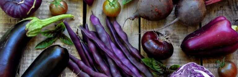 Зцілюють і сприяють омолодженню: 5 корисних фіолетових овочів, які варто додати до раціону