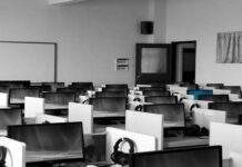 Для інтернет-аферистів і шахрайських “кол-центрів” готують суворе покарання: ВРУ розгляне законопроєкт