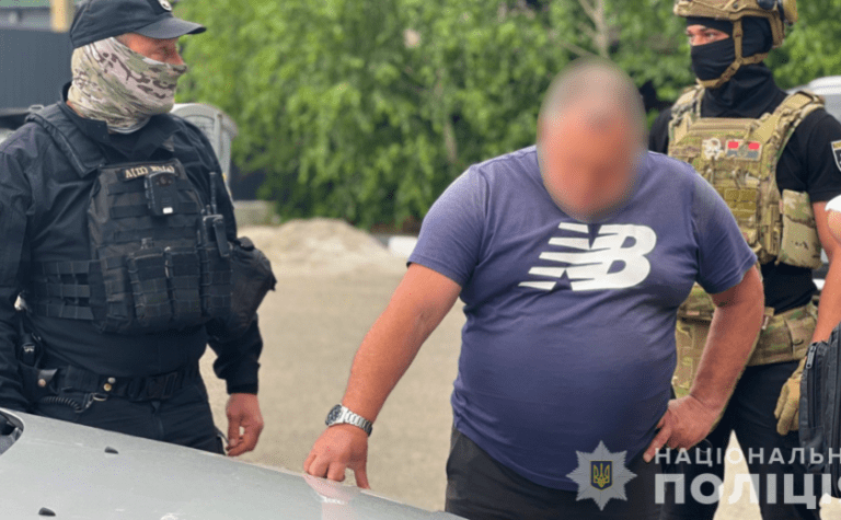 Обіцяв допомогти в здачі іспиту та отриманні прав: правоохоронці Запоріжжя викрили зловмисника