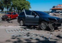 У Дніпрі біля «Поплавка» Daewoo врізався у Skoda: деталі ДТП