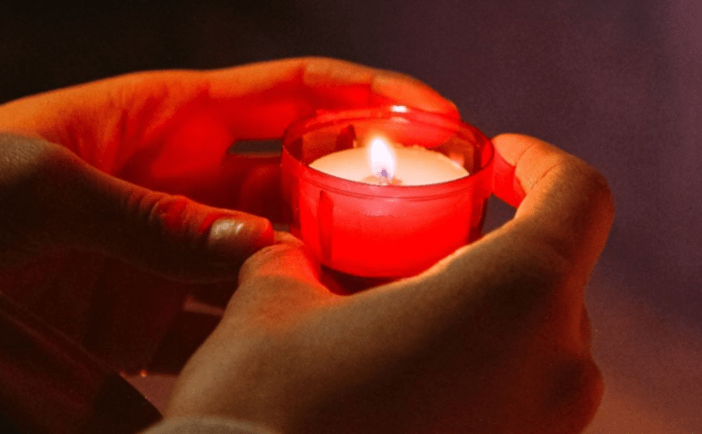 Як працюватиме громадський транспорт у Дніпрі на поминальні дні