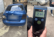 У Дніпрі пʼяний водій вʼїхав у гараж: патрульні склали на порушника адміністративні матеріали