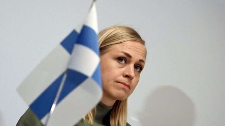Очільниця МЗС: Україна може атакувати Росію зі зброї, наданої Фінляндією