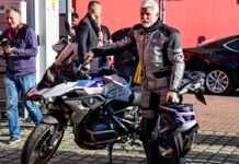 Президент Чехії отримав травму під час їзди на мотоциклі