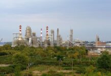 В РФ заявили про атаку дронів на Афіпський НПЗ у Краснодарському краї