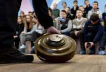 Мінна безпека під час війни: поради, як розповісти дітям про вибухонебезпечні речовини