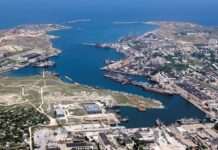 У Севастополі пролунали вибухи, росіяни заявили про роботу ППО