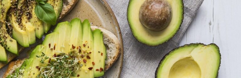 Як зрозуміти, що авокадо точно стигле: 3 найголовніші правила вибору