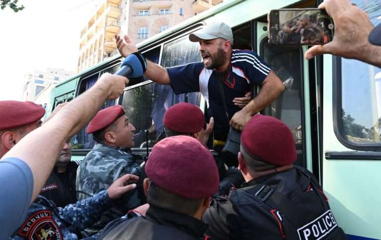 Прикордонне питання. Що не так з протестами у Вірменії та чи витримає удар Пашинян