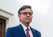 Палата представників не змогла відправити у відставку спікера Джонсона