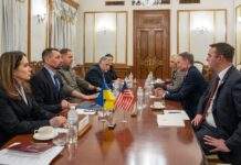 Старший директор з питань Європи в Раді нацбезпеки США у Києві обговорив допомогу Україні