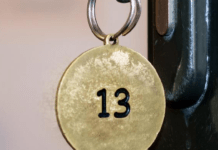 Одні притягують гроші й благополуччя, інші – нещастя: як номер квартири впливає на життя її власників