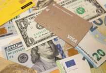 Чи працюватимуть банки на Великдень: пояснення Нацбанку