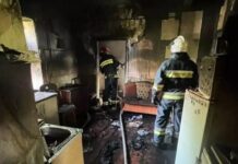 Існувала загроза перекидання вогню на житловий будинок: у Запоріжжі ліквідували загорання літньої кухні