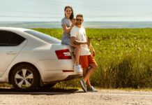 Для комфортних подорожей: які аксесуари будуть корисними в авто у теплу пору року