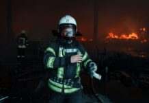 Біля Харкова пролунала серія вибухів. Працює ППО по “Шахедах”