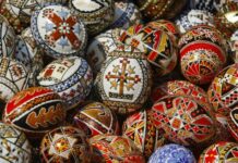 Вітаємо всіх віруючих зі світлим святом Воскресіння Христового!