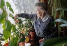 Деменція прогресує. Лікарі пояснили, як виявити та запобігти хворобі Альцгеймера