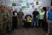 Камʼянське передало нашим захисникам необхідне о бладнання