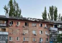 Росіяни обстріляли Нікополь. Пошкоджено будинки і поранено жінку