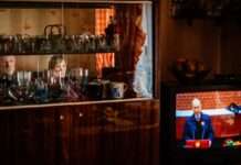 Більшість жителів Росії за припинення війни, але не згодні повернути захоплене