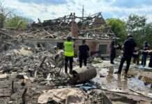 Сили РФ чотирма КАБами вдарили по селу біля Харкова, є постраждалі – ОВА