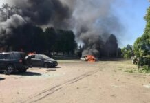 У поліції кажуть, що внаслідок обстрілу села на Харківщині постраждала жінка