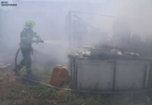 У Запоріжжі через коротке замикання загорілася надвірна споруда