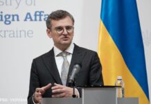 Україна працює із союзниками, аби розширити застосування їх зброї для ударів по РФ, – Кулеба