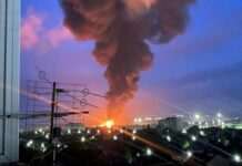 Атака дронів СБУ: пожежу на нафтобазі в Ростовській області не можуть загасити другий день