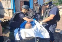 У Запоріжжі медичний розрахунок ДСНС надав допомогу в евакуації чоловіка