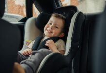 Як правильно перевозити дітей в машині: кілька важливих порад