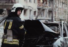 Росіяни атакували Харків: у місті перебої зі світлом і зупинилось метро