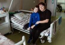 Втратив ногу, але вижив. Неймовірна історія порятунку 11-річного Сашка з Харківщини