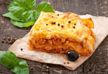 Домашня лазанья з тістом філо: як швидко й легко приготувати класичну італійську страву