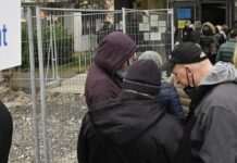 У Німеччині закликають скоротити пільги для біженців з України