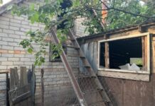 Внаслідок обстрілів Нікопольщини пошкоджені приватні будинки та лінія електропередач