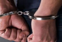 За позбавлення волі працівника автозаправки у Кам’янському районі поліцейські затримали 31-річного зловмисника