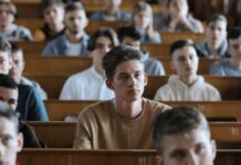 Студентів-чоловіків, які відмовляться проходити базову військову підготовку, будуть відраховувати