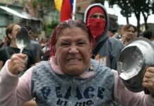 У Венесуелі другий день тривають протести, від Мадуро вимагають визнати поразку на виборах