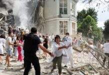 МЗС: на місці удару по «Охматдиту» побували понад 30 голів іноземних дипмісій