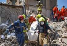 ДСНС: роботи в Шевченківському районі Києва завершені, деблокували тіло дівчини-підлітка